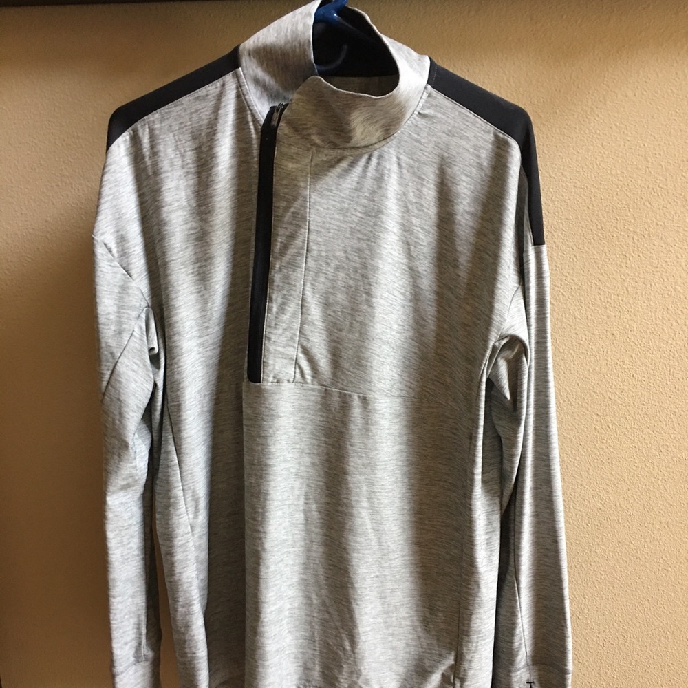 Athletic top